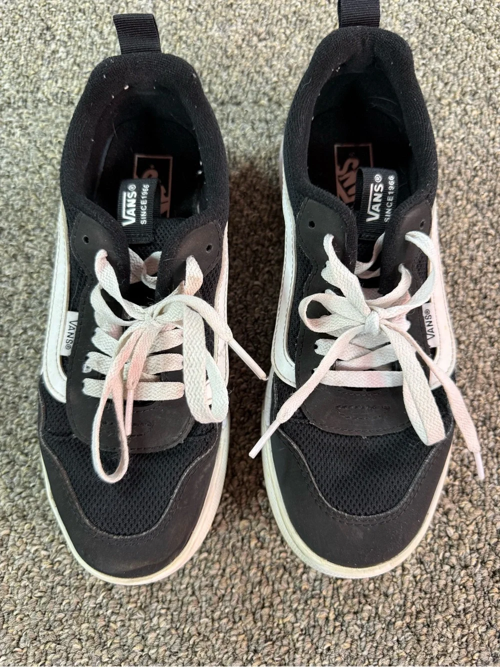 Vans Black & White Mesh Low Top Sneakers Youth Size 5 (Women's 6.5)